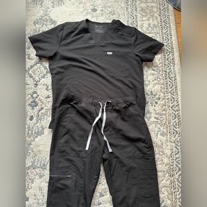 Men's FIGS Scrubs Set